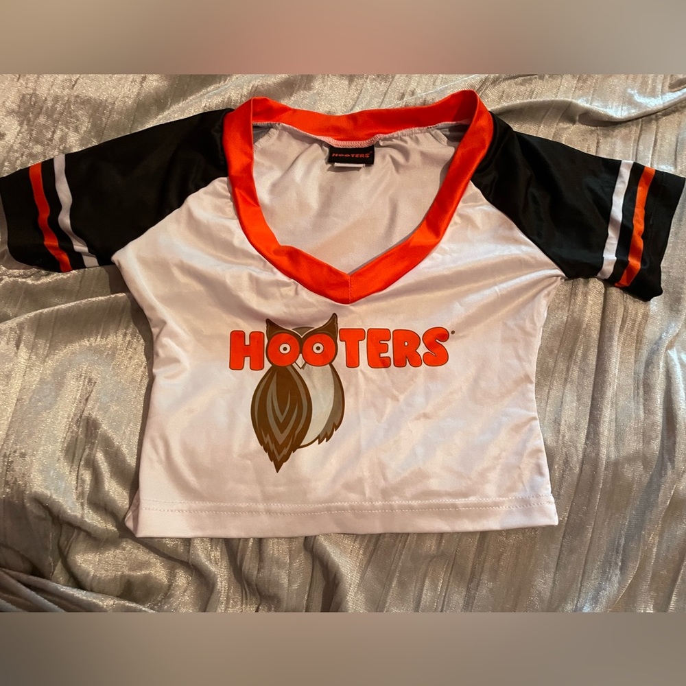 Latest hooters half top!